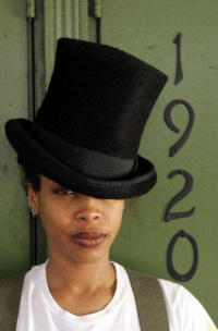 ERYKAH BADU