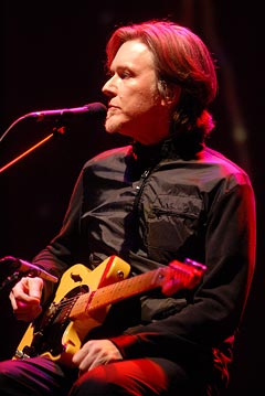 DAVID SYLVIAN U DOMU  SINDIKATA