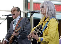 ELVIS COSTELLO & EMMYLOU HARRIS – Ekskluzivno sa Menhetna