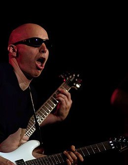 JOE SATRIANI U SAVA CENTRU - pogledajte sliku u punoj veličini