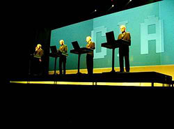 KRAFTWERK: Eins, two, trois, četiri